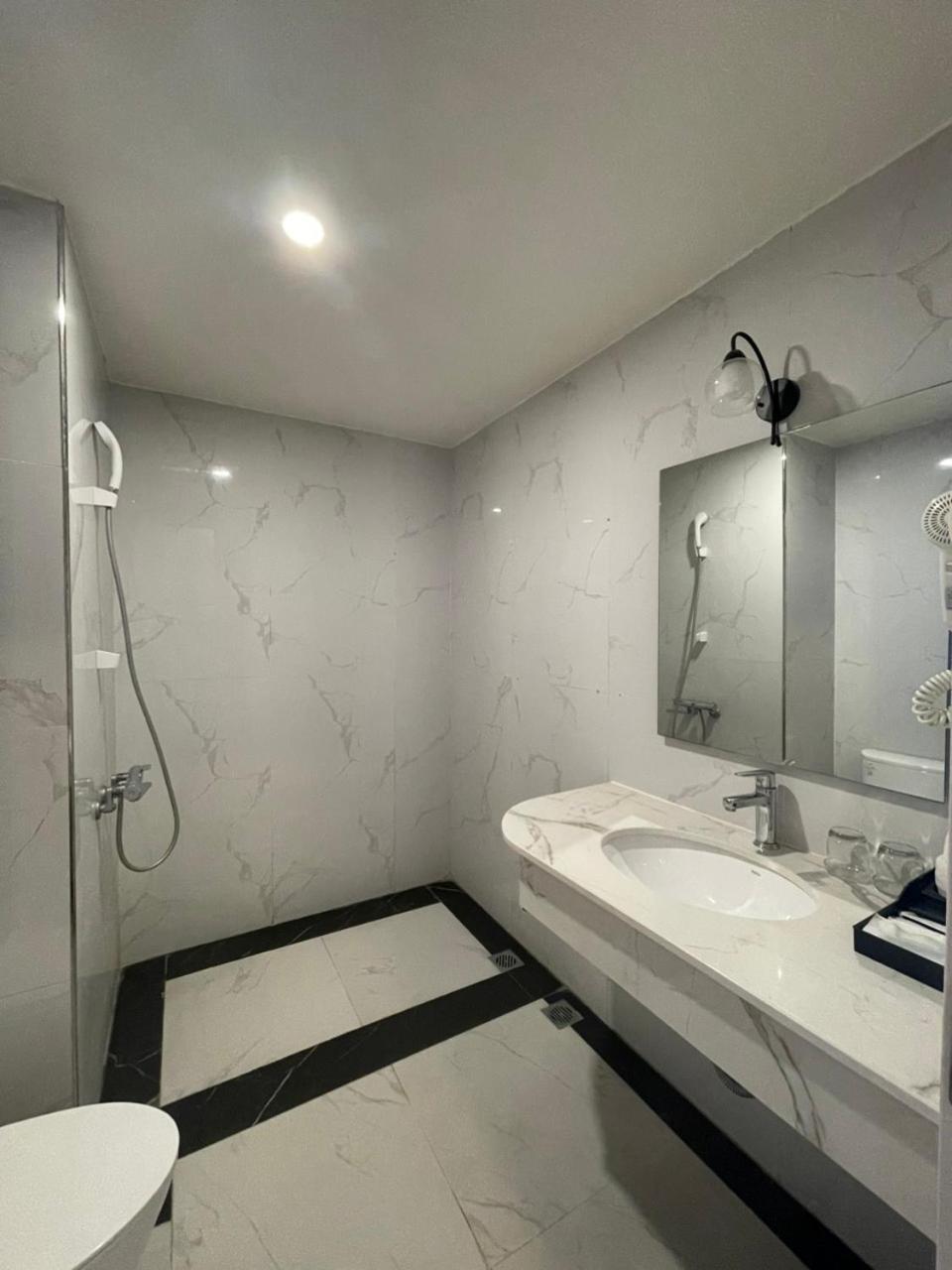 Lotus Hotel & Apartment 하이퐁 외부 사진