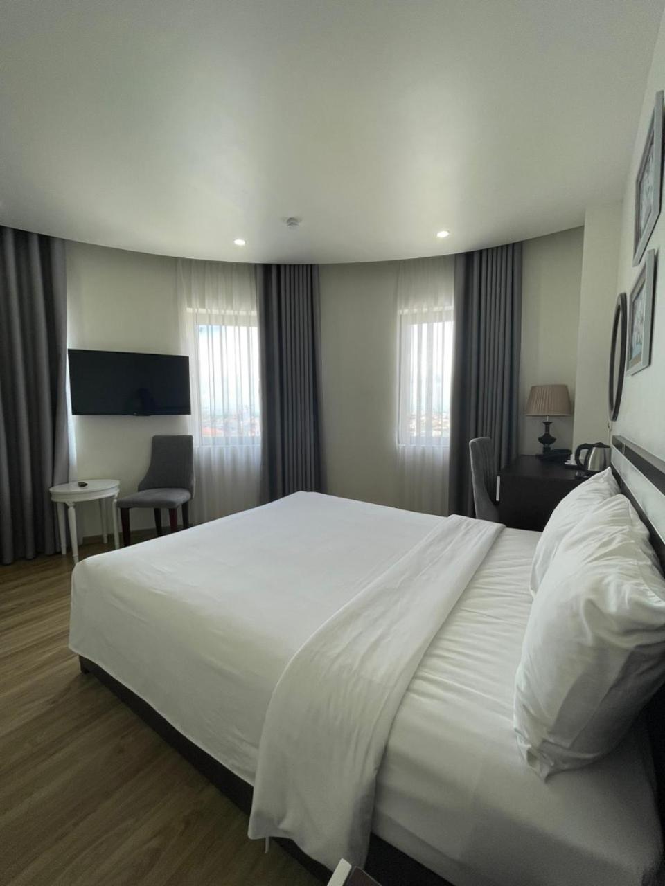 Lotus Hotel & Apartment 하이퐁 외부 사진